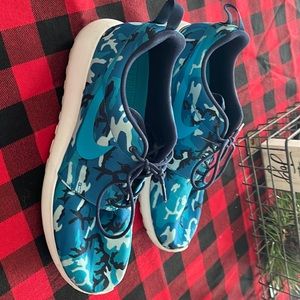 Nike Roshe Blue Camo